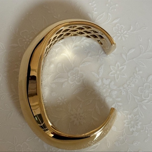 St. John Jewelry - DESIGNER ST. JOHN GOLD CUFF BRACELET SIGNED IN GREAT CONDITION